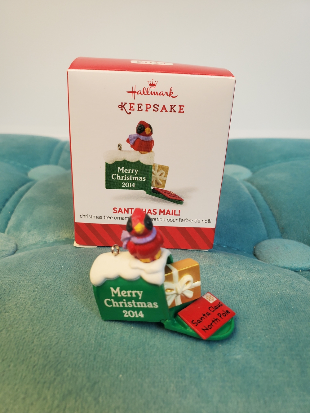 2014 Hallmark Keepsake Mini Ornament Santa Has Mail QXM8523